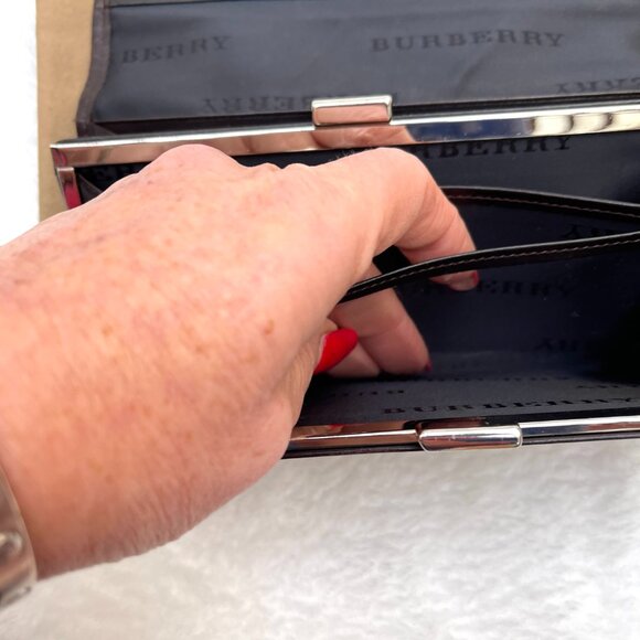 Burberry London Vintage Nova Check Beige bifold kiss lock weallet - Picture 6 of 12